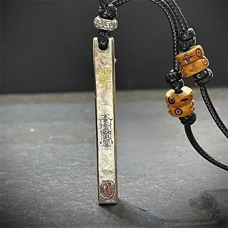Five-way God of Wealth Pendant - Ethnic Fashion Way recension och pris