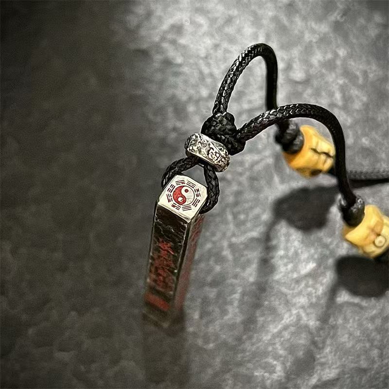Five-way God of Wealth Pendant - Ethnic Fashion Way recension och pris