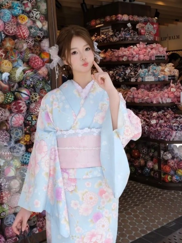 New Vintage Japanese Tradition - Ethnic Fashion Photography recension och pris